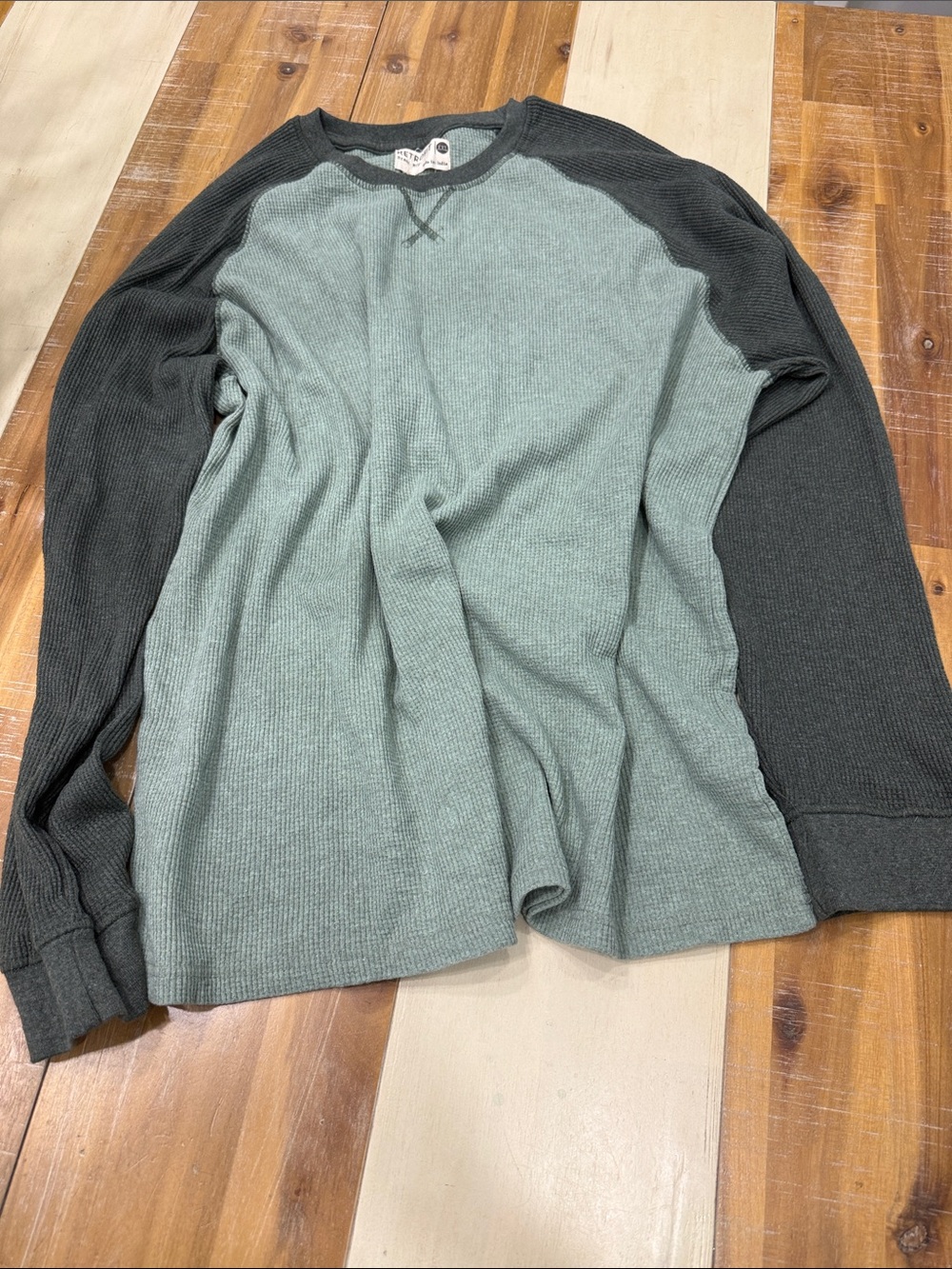 Retrofit Two-Tone Waffle Knit Long Sleeve Shirt - Sage Green & Charcoal